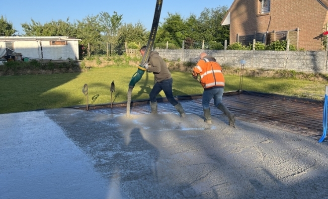 Coulage d’une dalle sur la commune de Sainghin en Weppes , Lille, TRANS-LINE